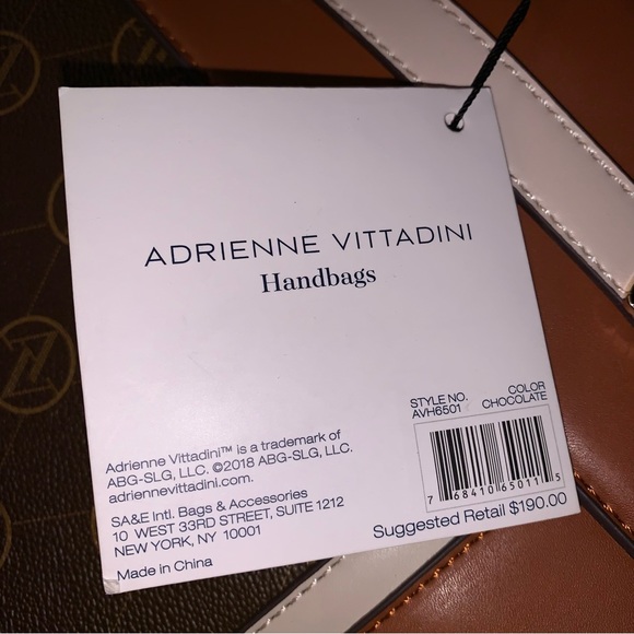 Adrienne Vittadini Signature Collection Tote - Picture 7 of 7